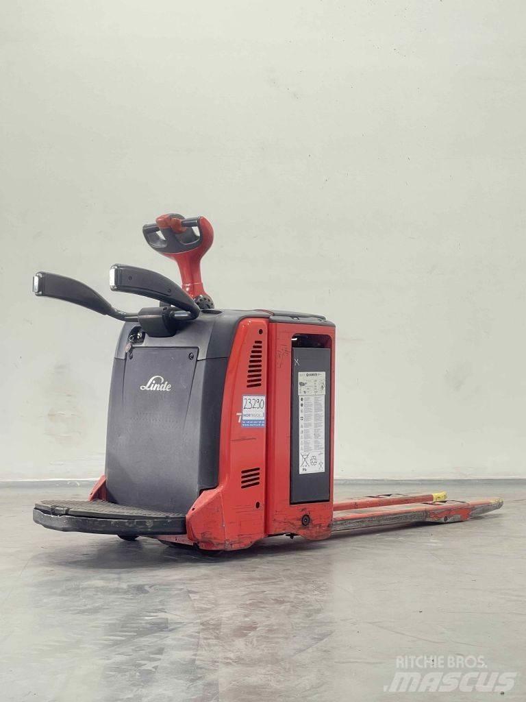 Linde T30AP-131 Lavansiirtotrukit