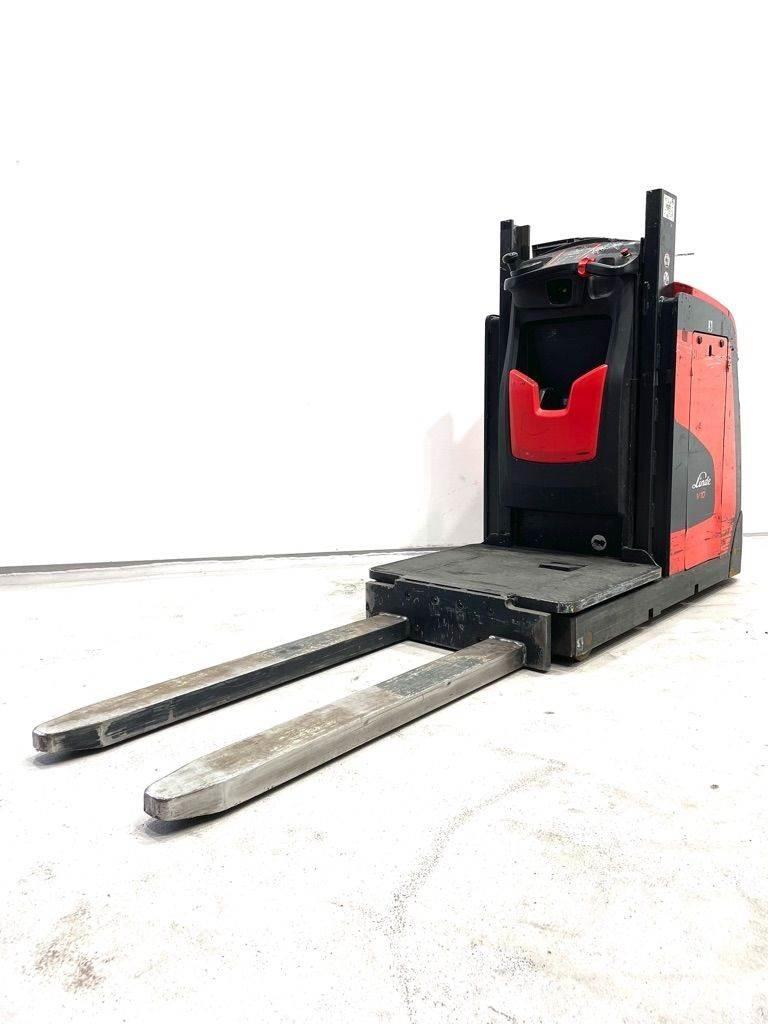 Linde V10-5212 Matalakeräilytrukit