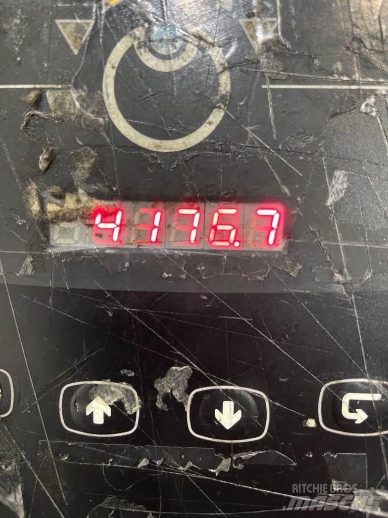 Linde V10-5212 Matalakeräilytrukit