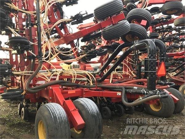 Bourgault 3720-70 Kylvökoneet