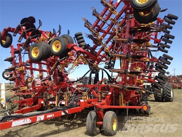 Bourgault 5710 Kylvökoneet