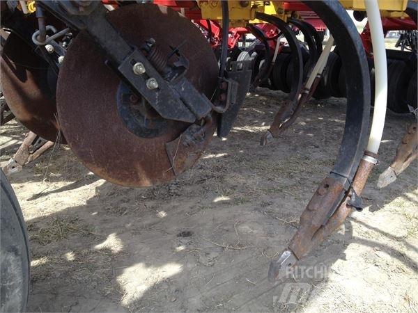 Bourgault 5710 Kylvökoneet