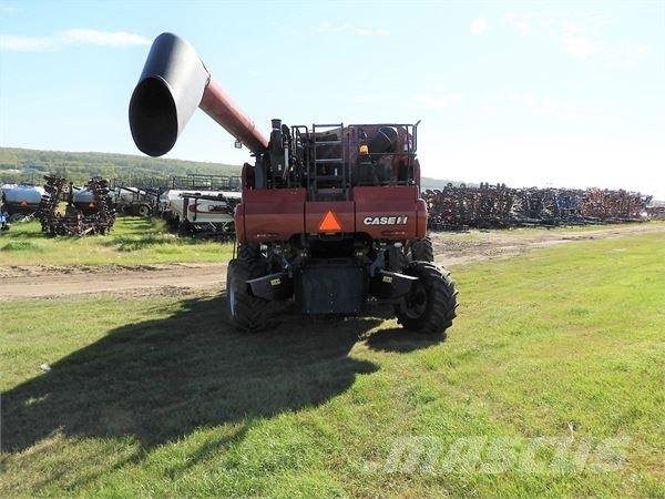 Case IH 8230 Leikkuupuimurit