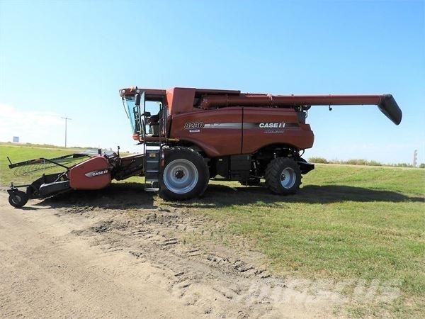 Case IH 8230 Leikkuupuimurit