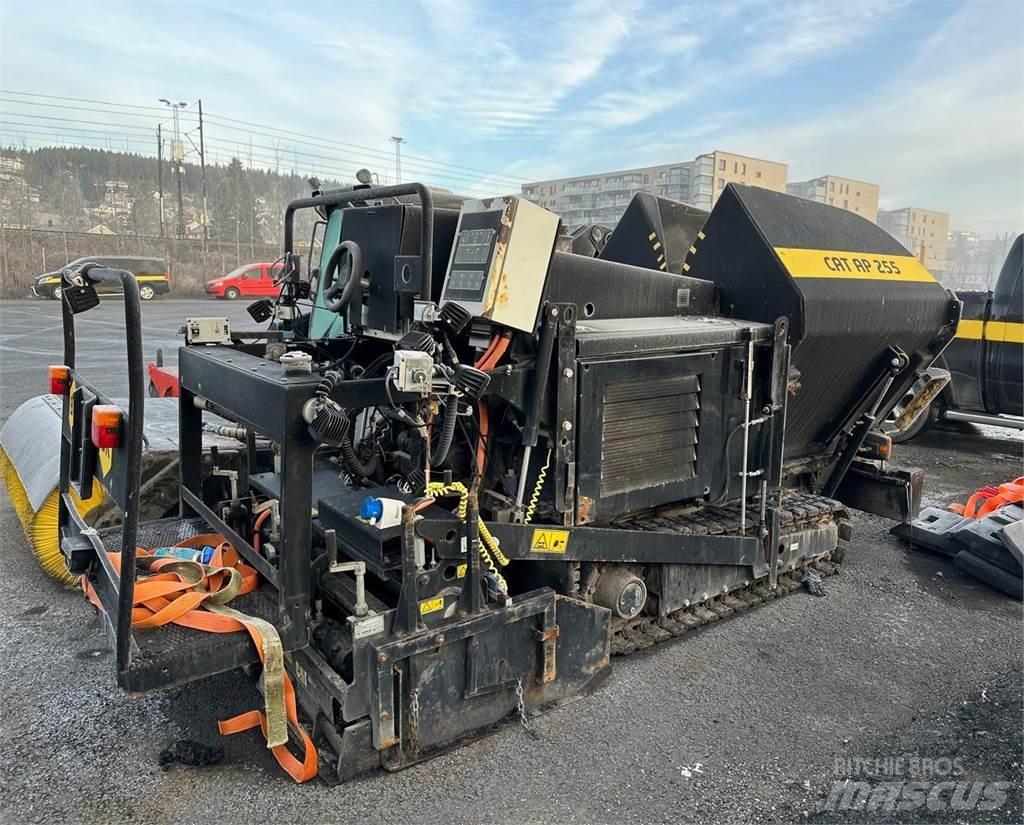 CAT AP255 Paver Asfalttikoneet