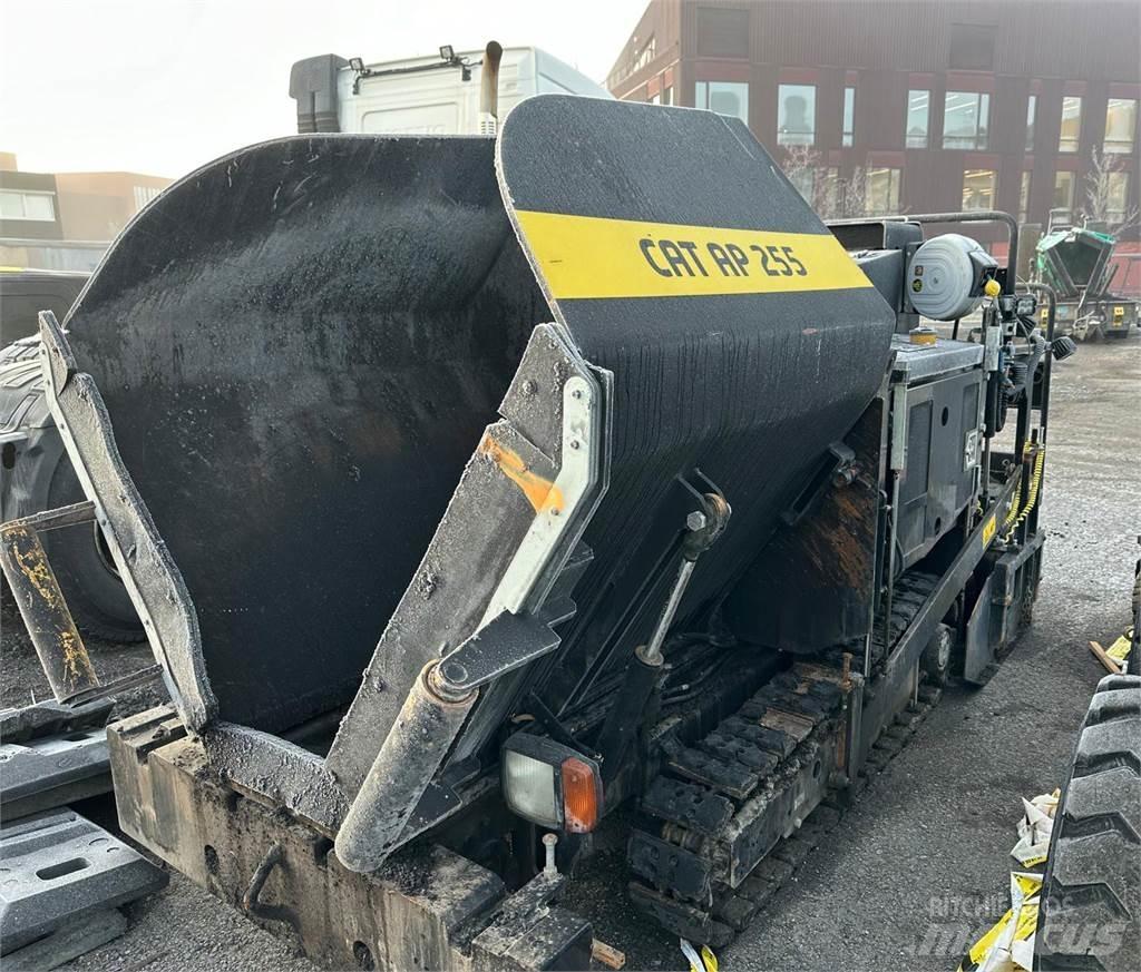CAT AP255 Paver Asfalttikoneet