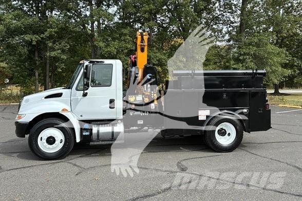 Effer 135/3S Puutavaranosturit