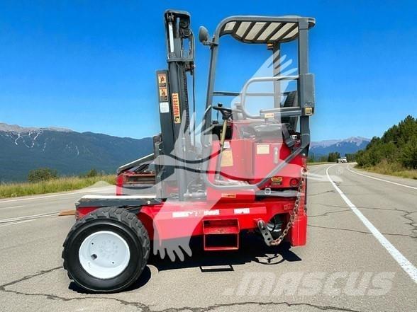 Moffett M5500P Ajoneuvotrukit