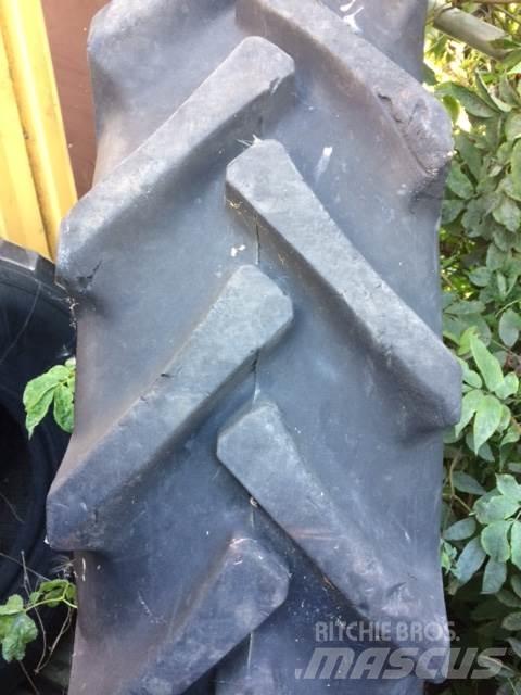  12.4x36 Renkaat ja vanteet