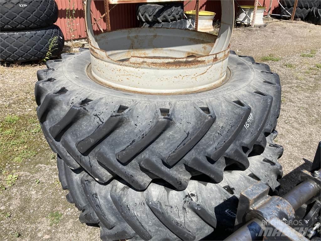  18.4X38 Renkaat ja vanteet
