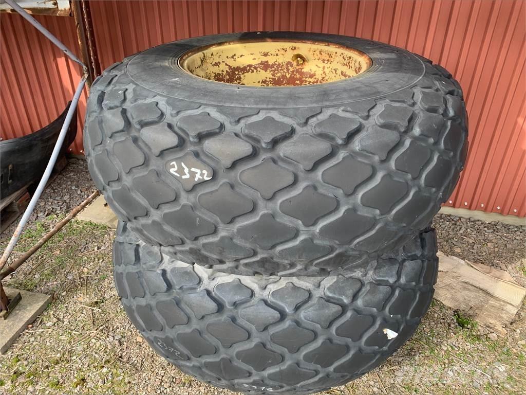  23.1x26 Gräsdäck Renkaat ja vanteet