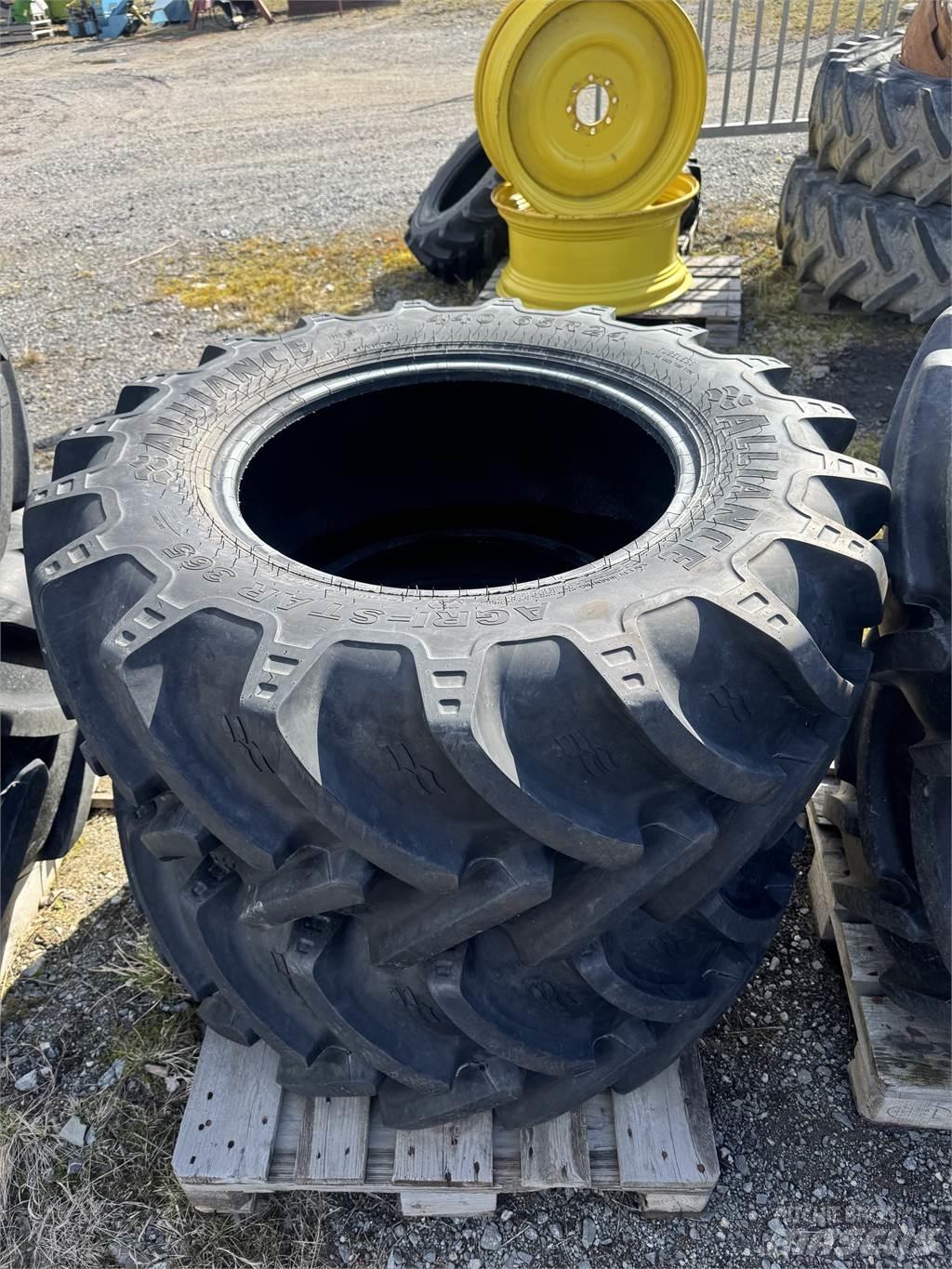  2st Alliance 440/65R24 Renkaat ja vanteet