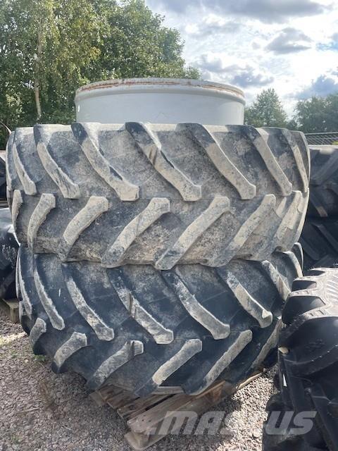  650/65X42 DUBBELMONTAGE Renkaat ja vanteet