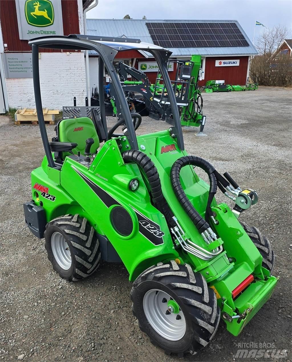 Avant 423 Liukuohjatut kuormaajat
