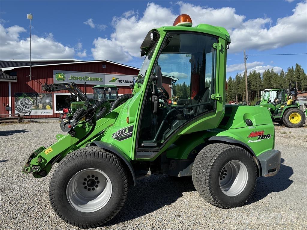 Avant 760 i Liukuohjatut kuormaajat