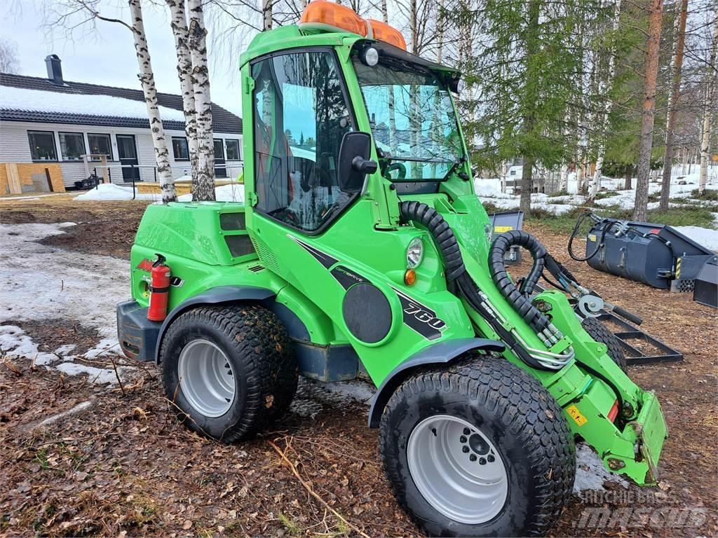 Avant 760i Liukuohjatut kuormaajat