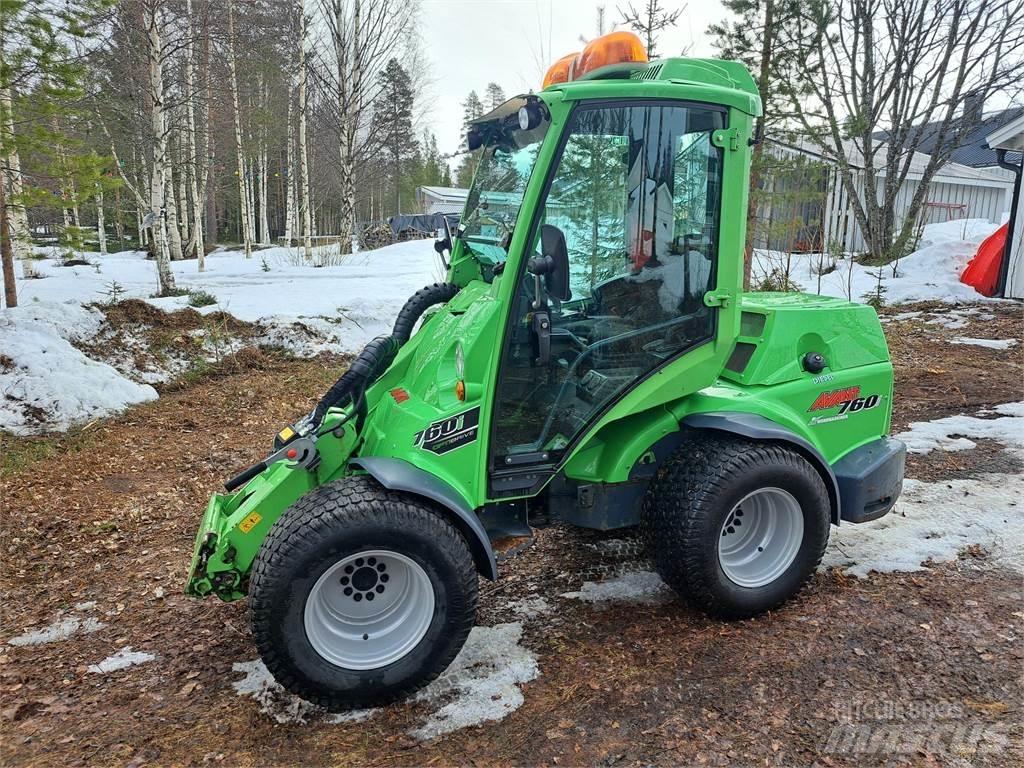 Avant 760i Liukuohjatut kuormaajat