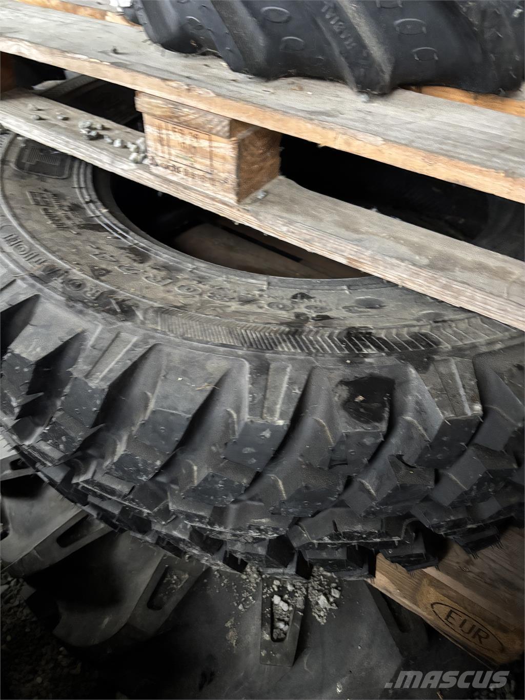 BKT Ridemax Renkaat ja vanteet