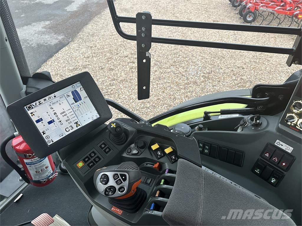 CLAAS Arion 650 Traktorit