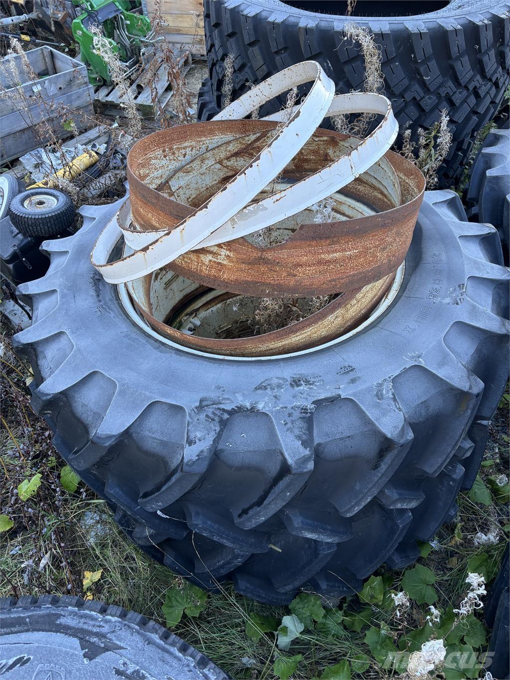  Dubbelmontage Renkaat ja vanteet