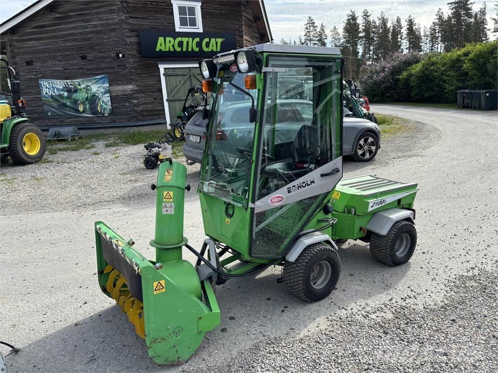 Egholm 2100 med Redskap Taajamakoneet