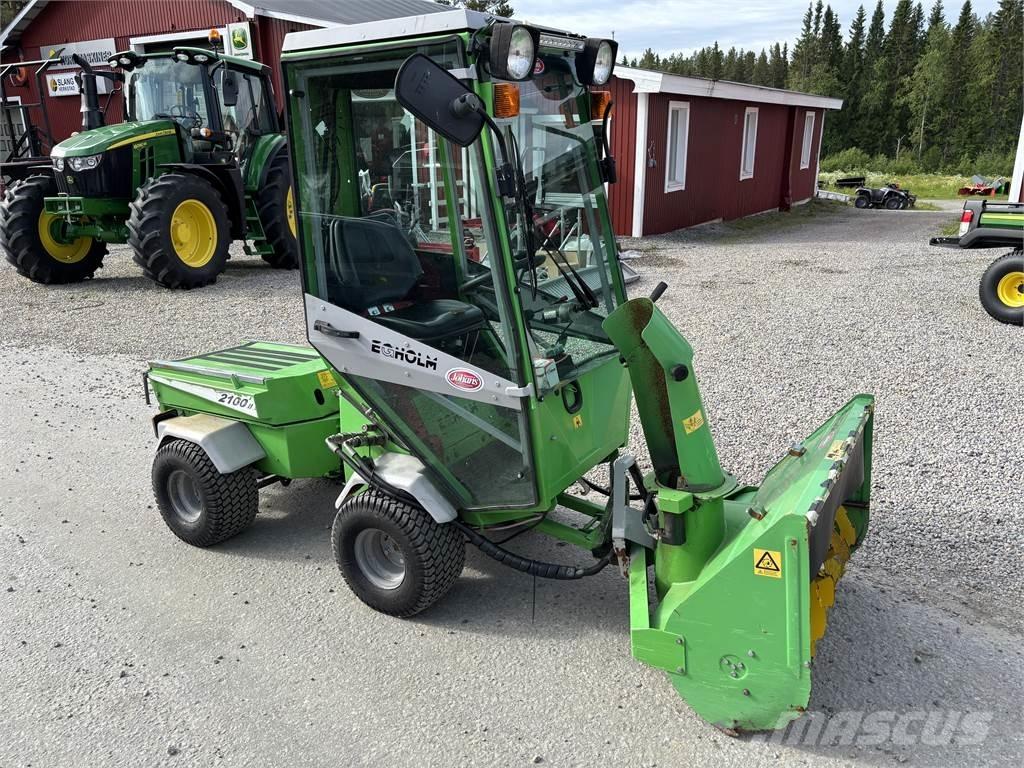 Egholm 2100 med Redskap Taajamakoneet