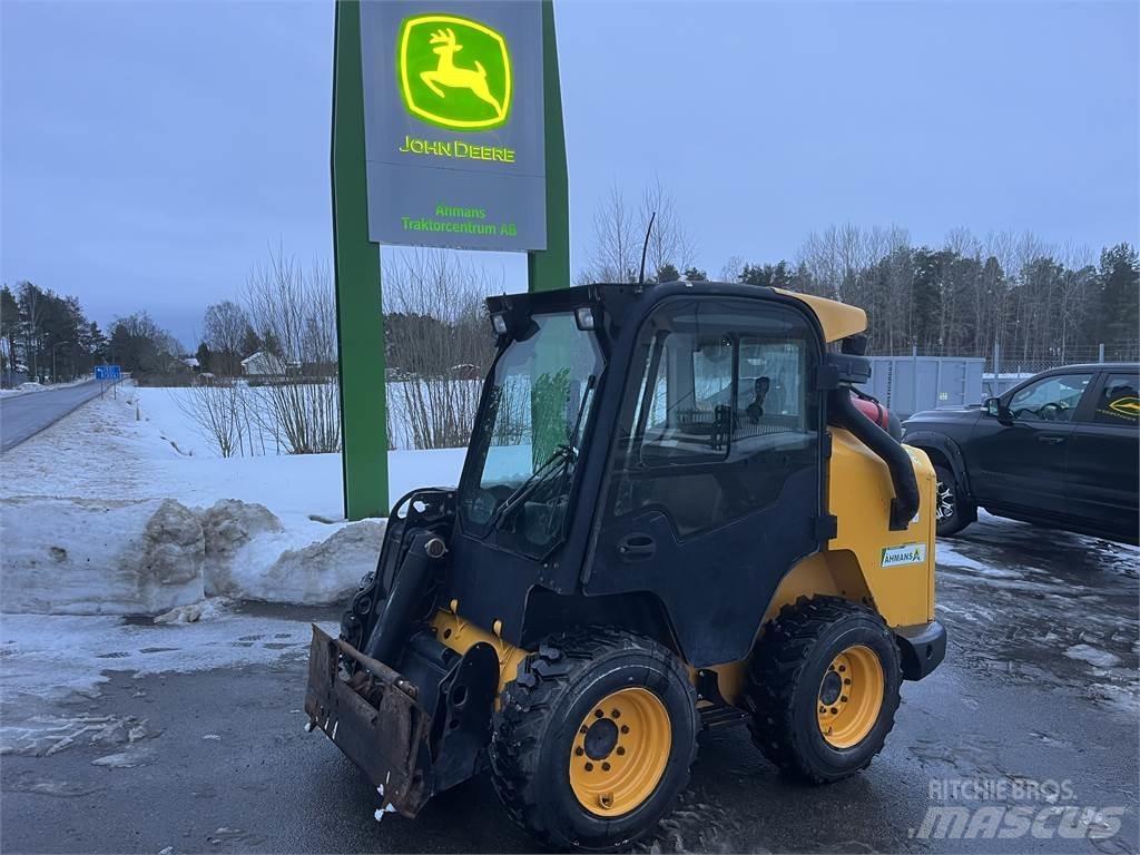 JCB 330 SKID STEER Mönkijät