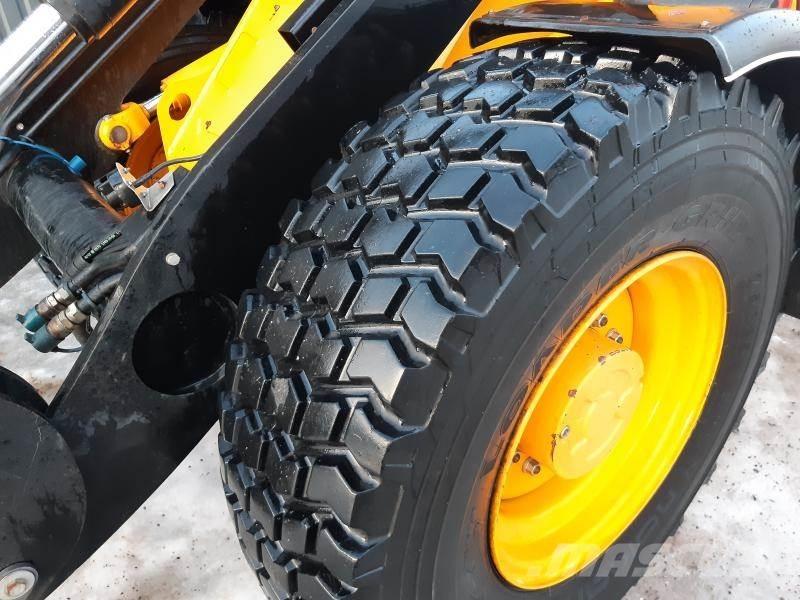 JCB 411 HT STORA BM Pyöräkuormaajat