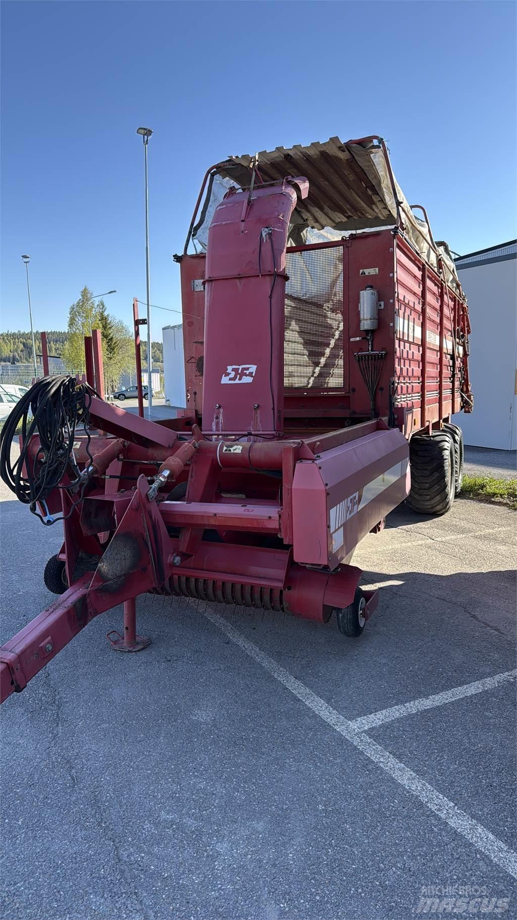 JF ES3500 Muut heinä- ja tuorerehukoneet