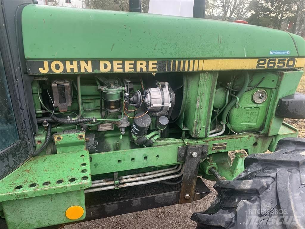 John Deere 2650 Traktorit