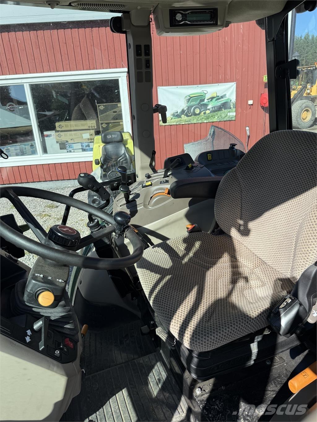 John Deere 5058E Traktorit