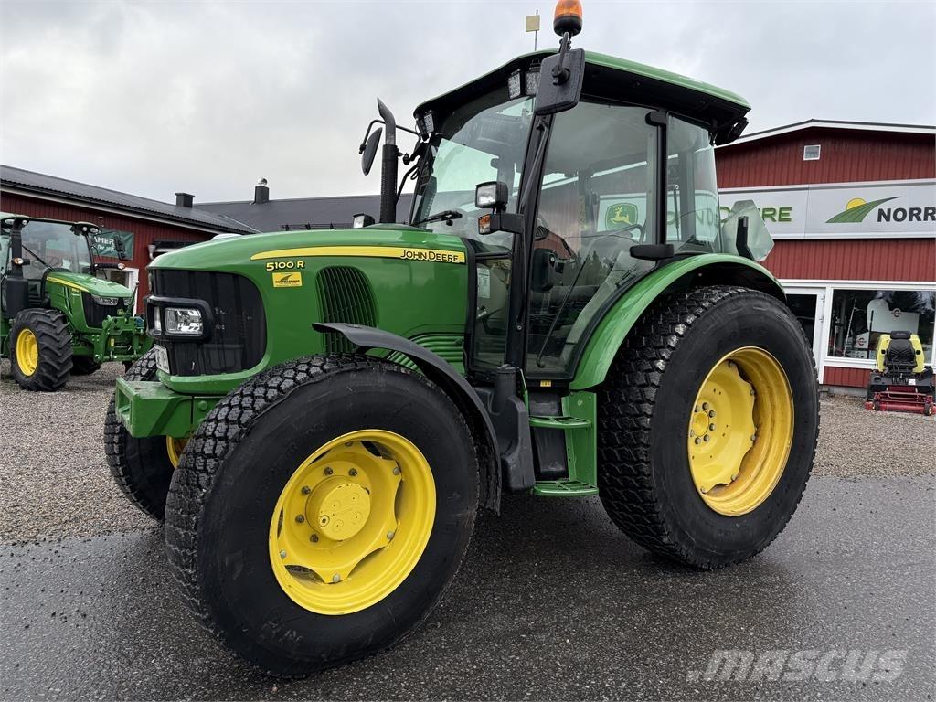 John Deere 5100R Traktorit