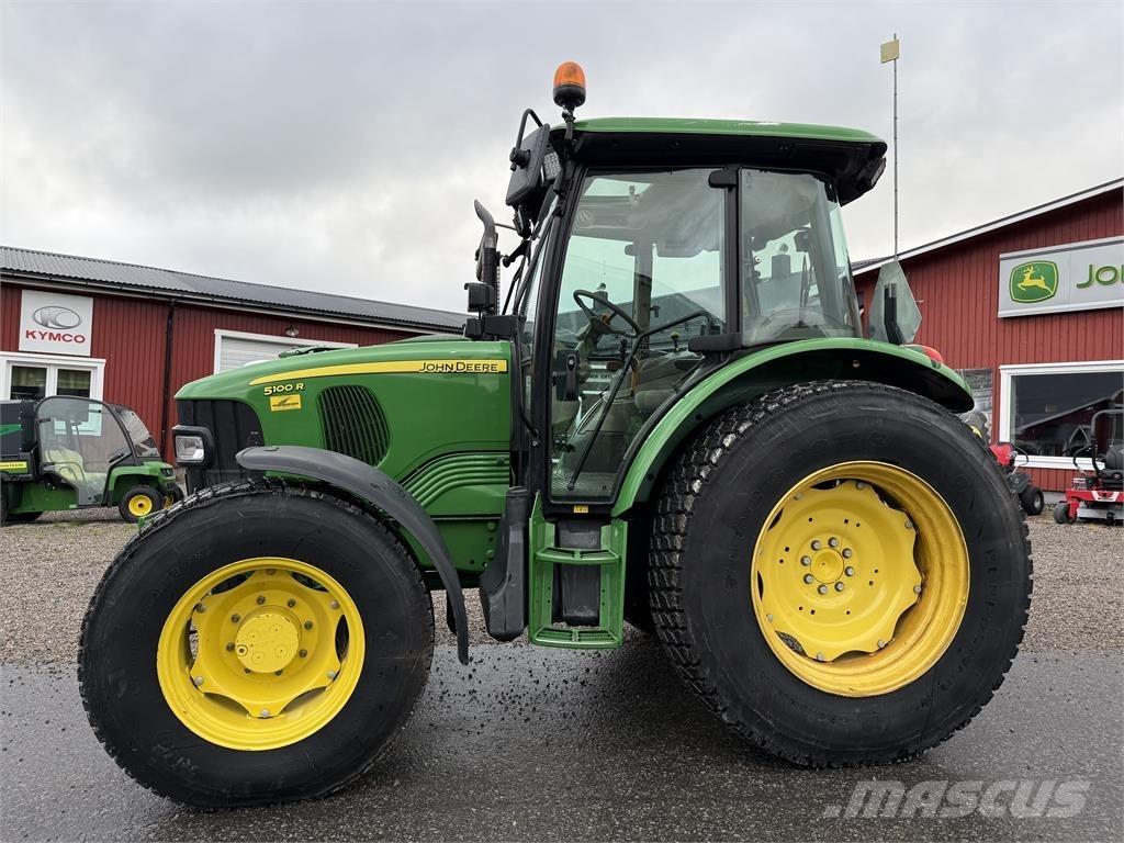 John Deere 5100R Traktorit