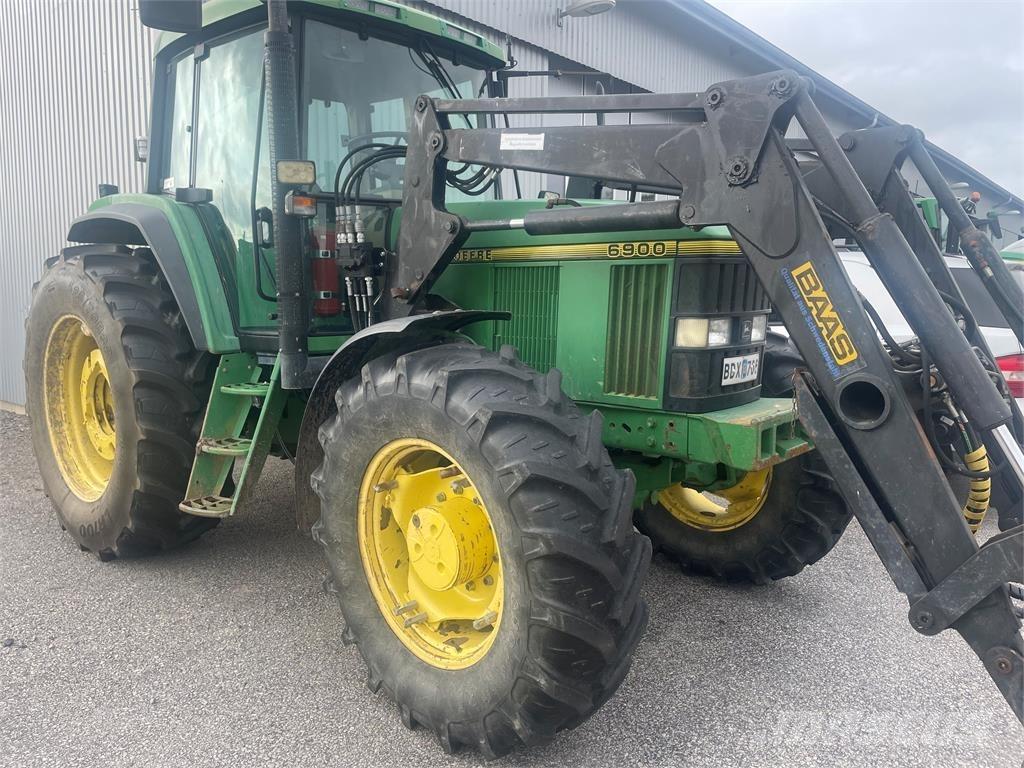 John Deere 6900 TRAKTOR Traktorit