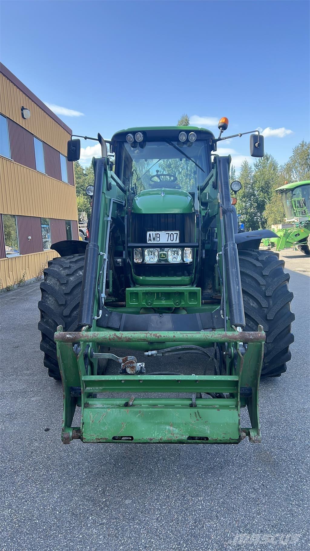 John Deere 7530 Premium Traktorit