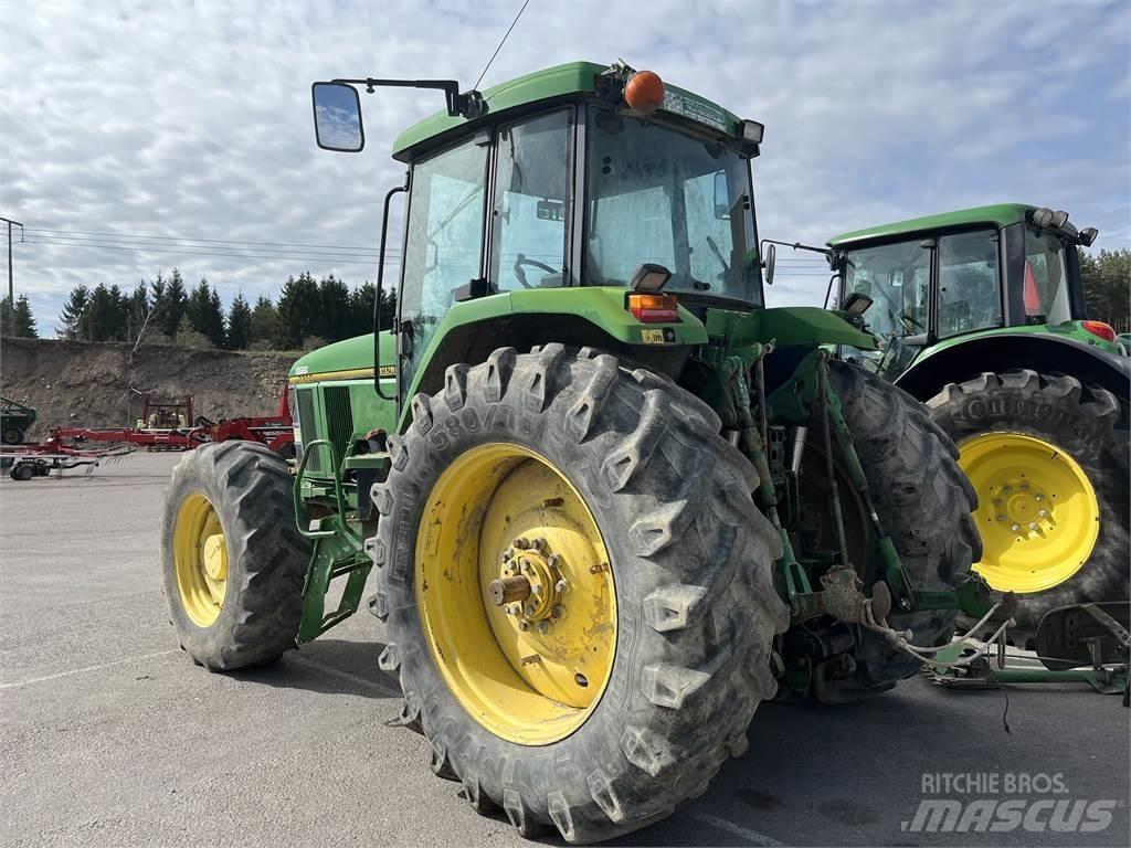 John Deere 7700 Traktorit
