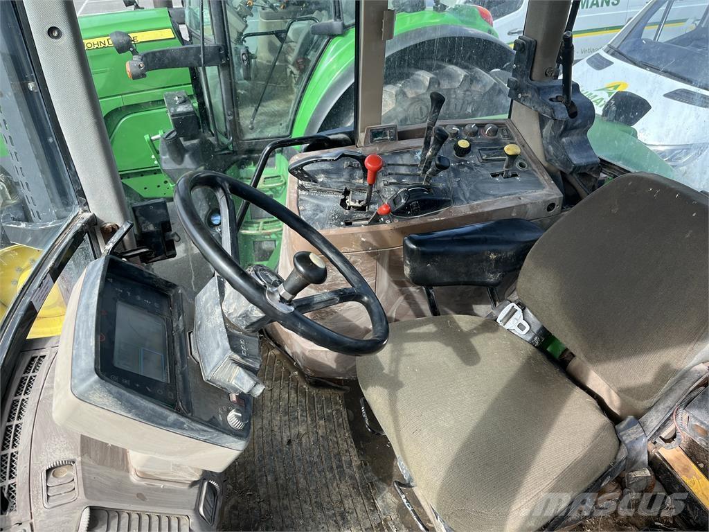 John Deere 7700 Traktorit