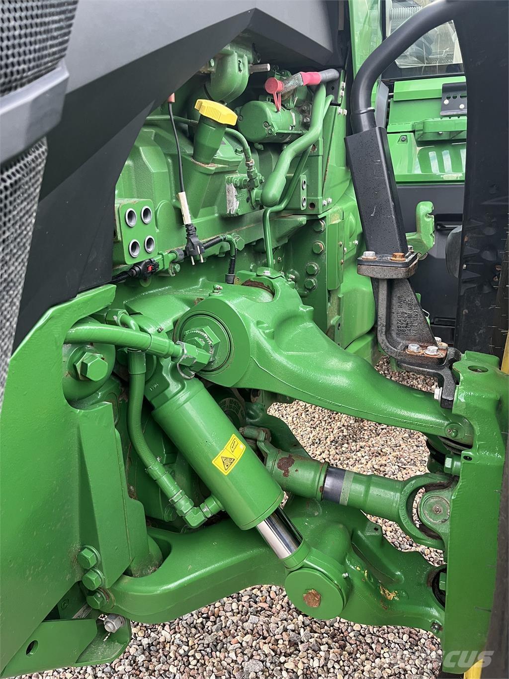 John Deere 8R 370 Traktorit