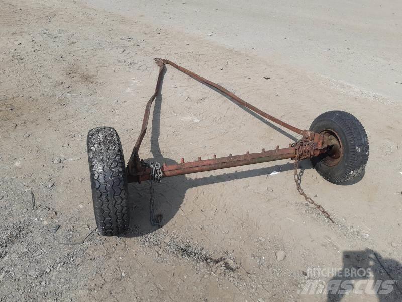  LUNNINGS VAGN Metsäperävaunut