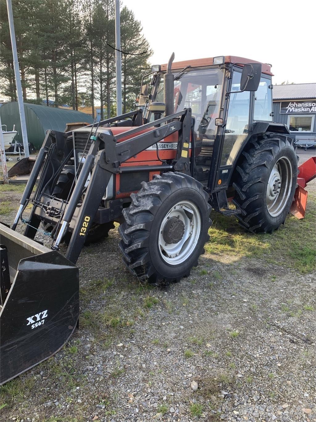 Massey Ferguson 365 4WD Traktorit
