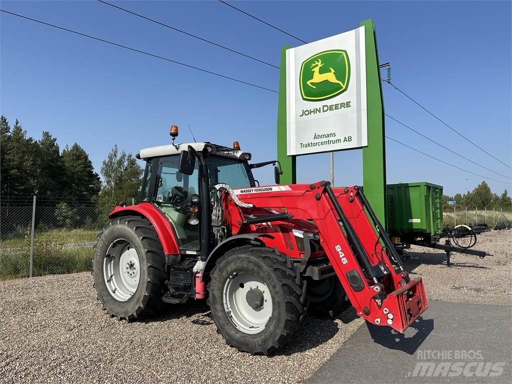 Massey Ferguson 5712 Traktorit
