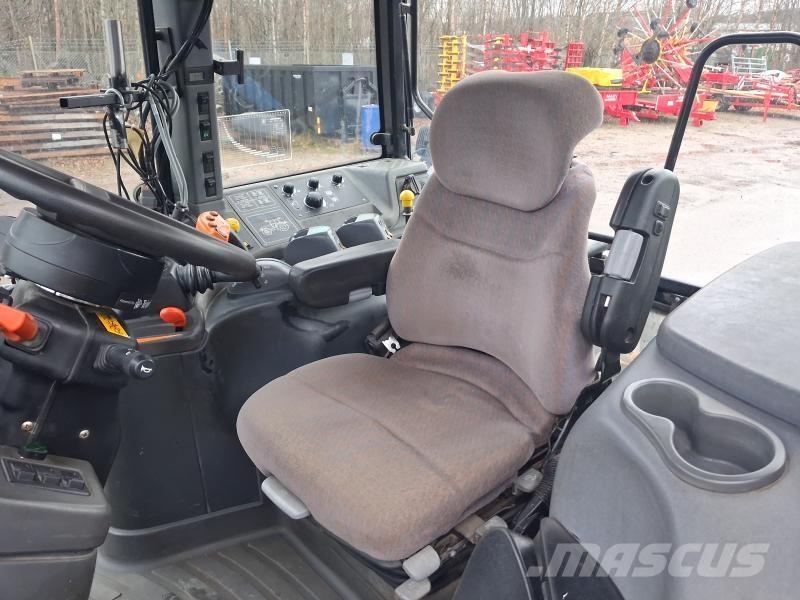New Holland TM 190 Traktorit