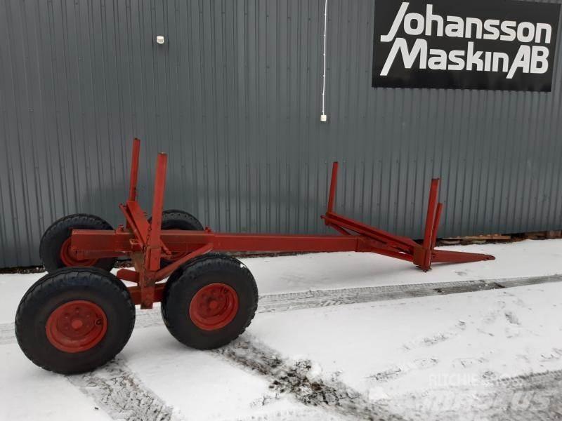  SKOGSVAGN BOGGI Metsäperävaunut