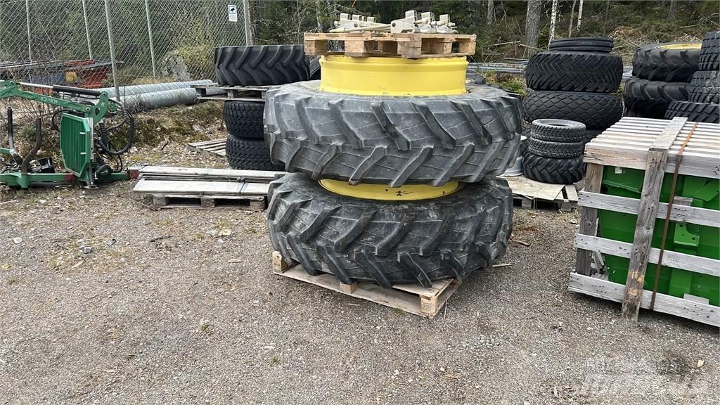 Trelleborg 520/85R42 Renkaat ja vanteet