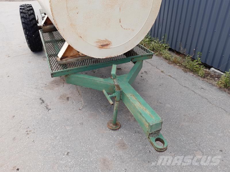  VAGN 1-AXLAD MED TANK Yleisperävaunut