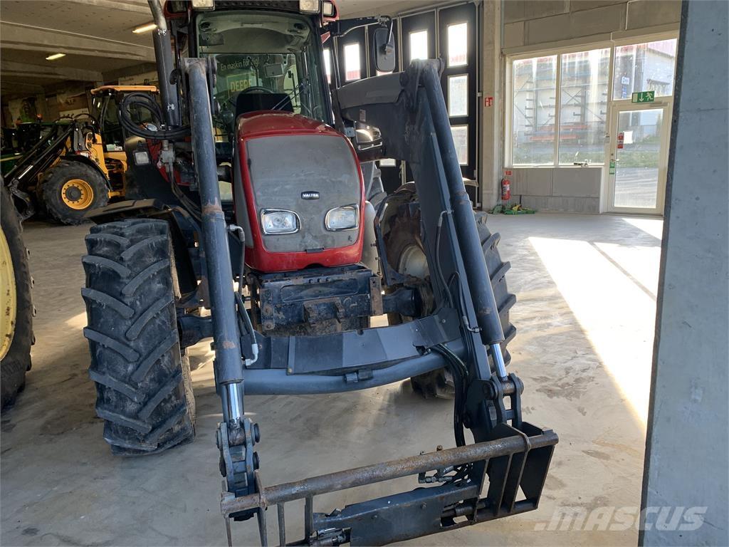 Valtra C130 Traktorit