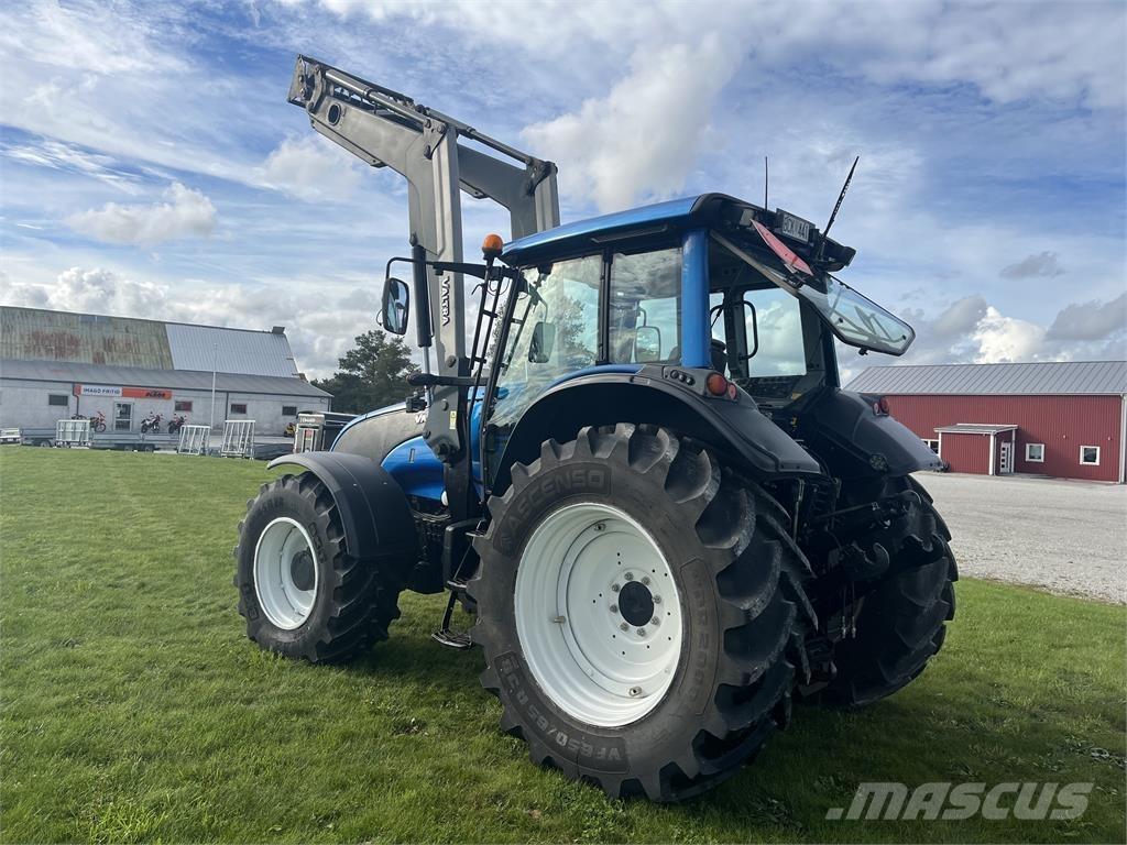 Valtra T151 E Traktorit