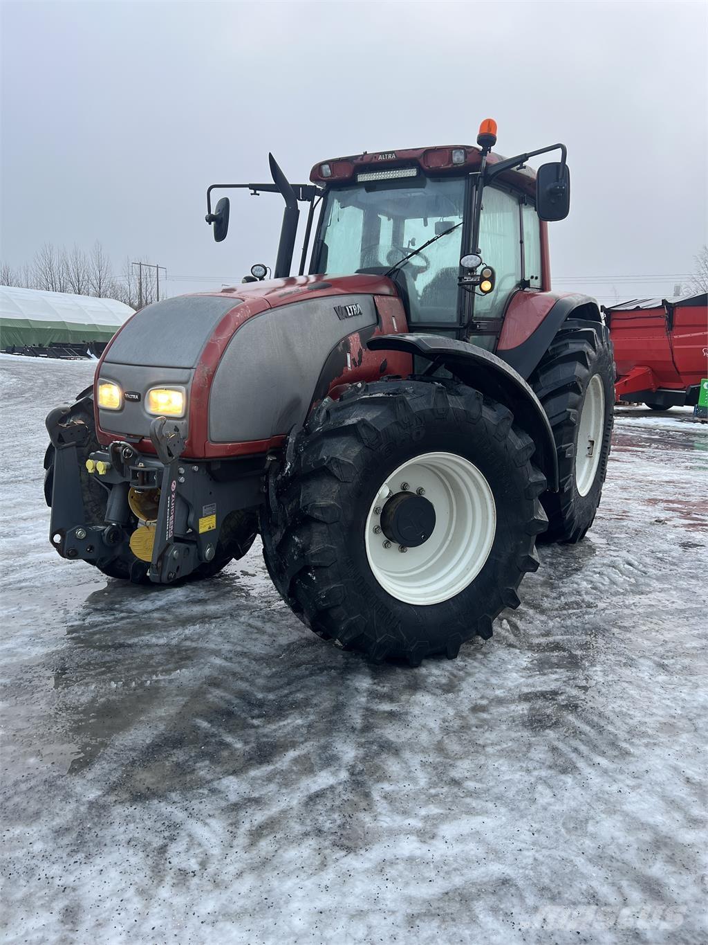 Valtra T190 Traktorit