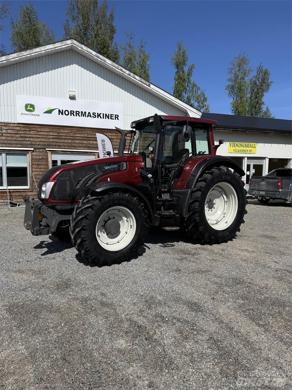 Valtra T203 Direct Traktorit