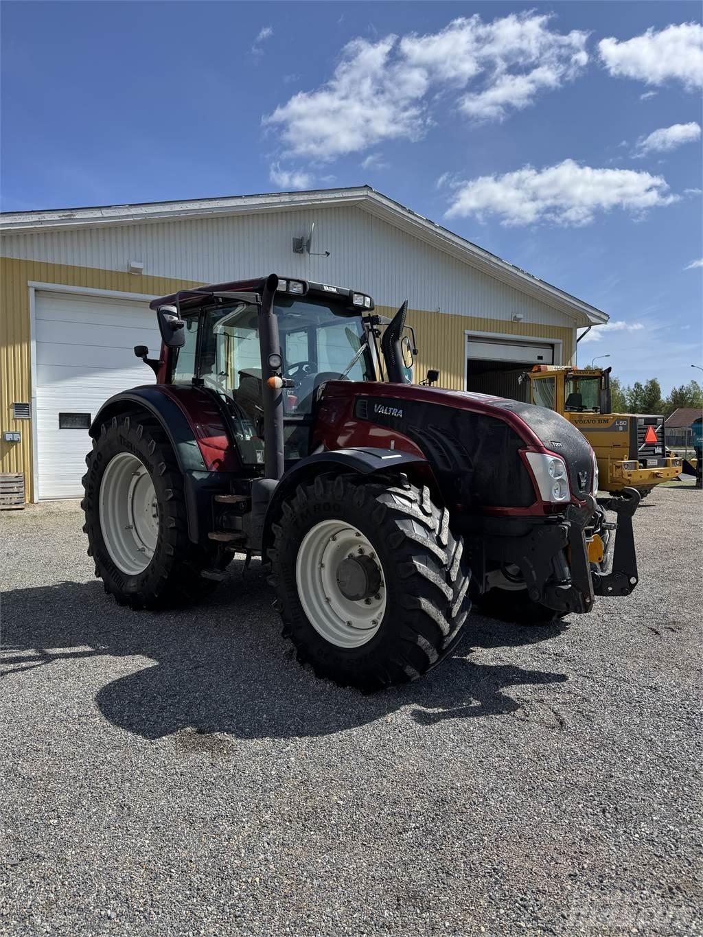 Valtra T203 Direct Traktorit